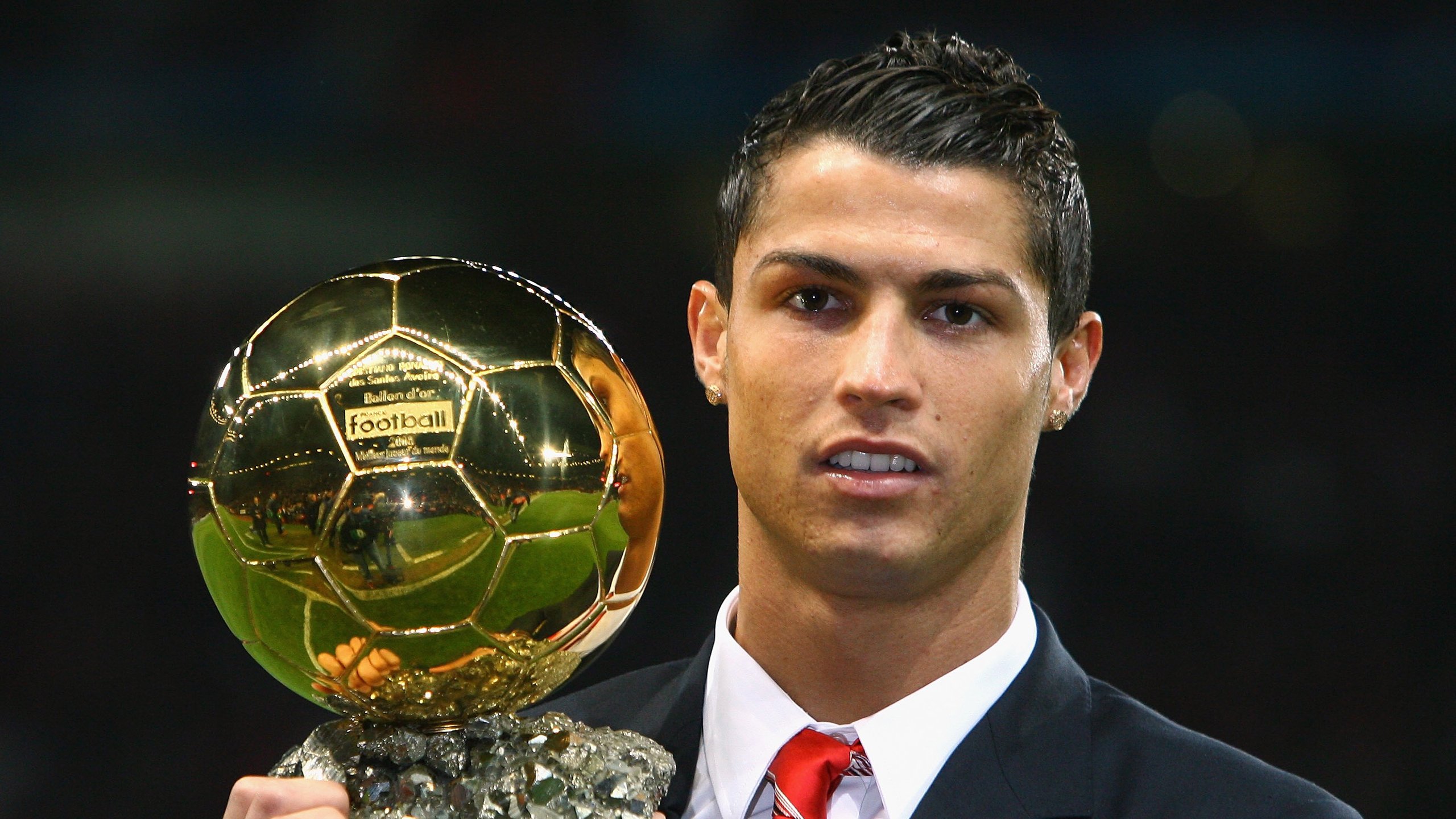 英超裁判语义模型提升多语境判罚的准确率，英超裁判一场多少钱