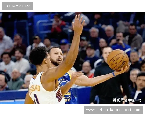 勇士主场战胜太阳，穆迪和库里成为得分机器，勇士新秀穆迪身高